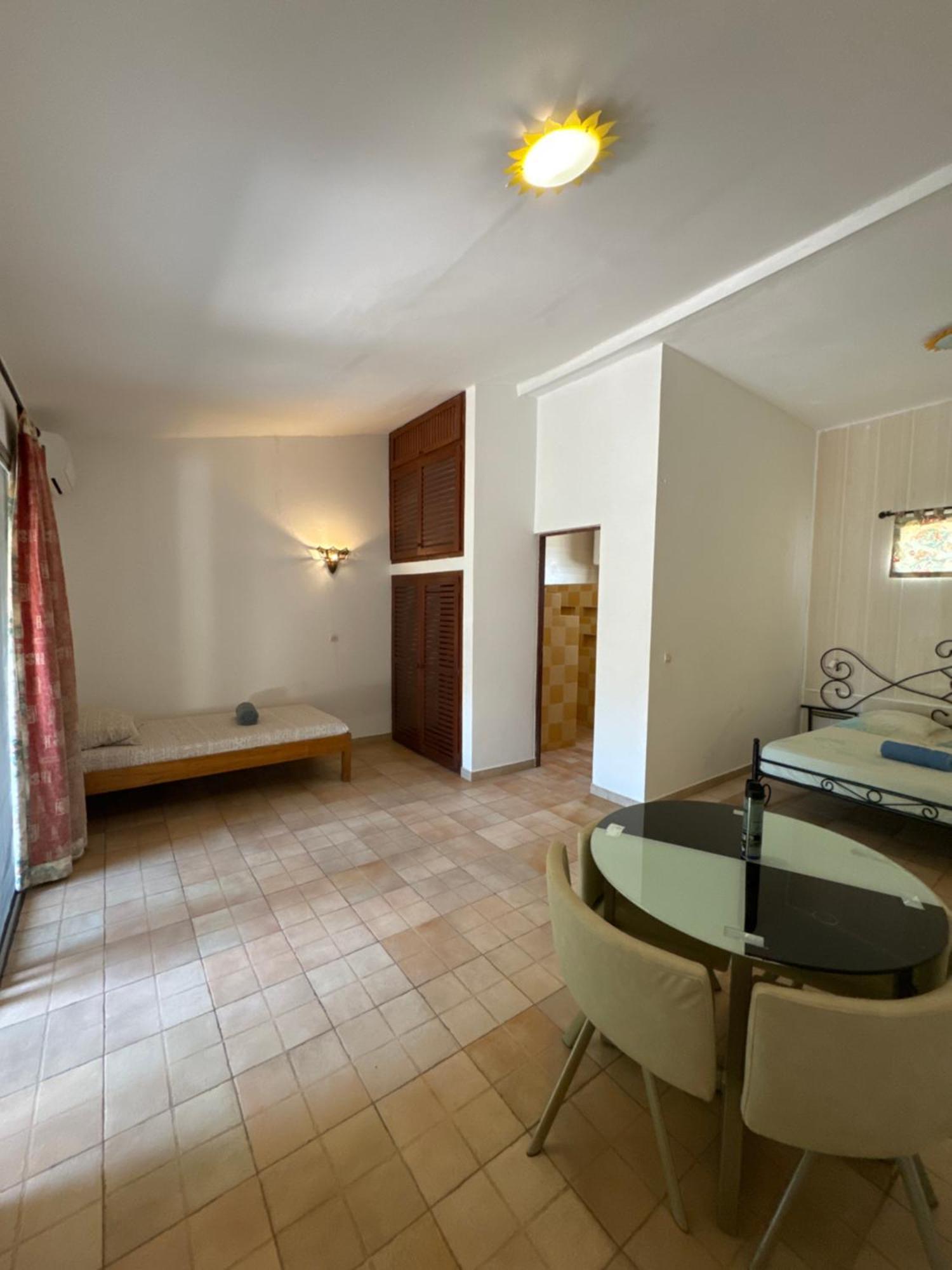 Kayzen House Hotel Ngaparou Bagian luar foto