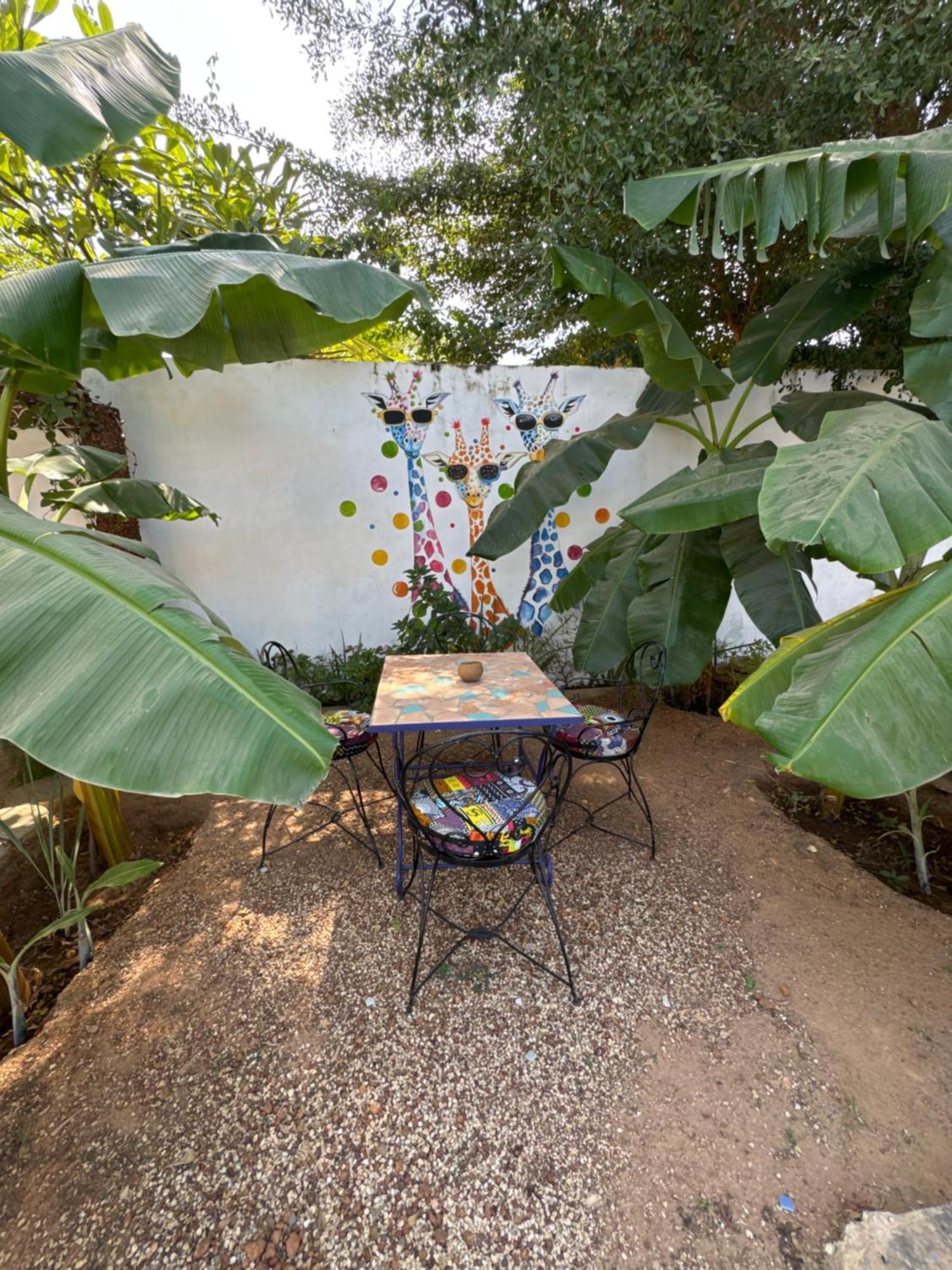 Kayzen House Hotel Ngaparou Bagian luar foto